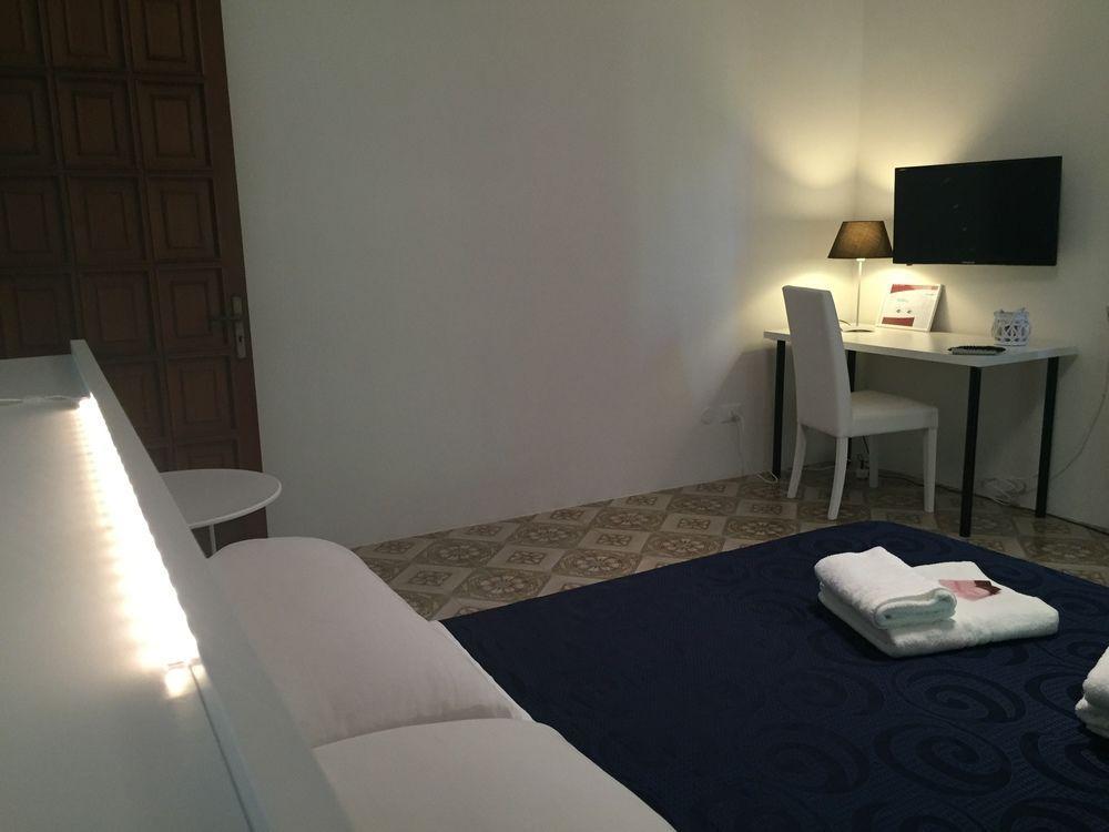 Bed & Breakfast Villa Angela Таранто Екстер'єр фото